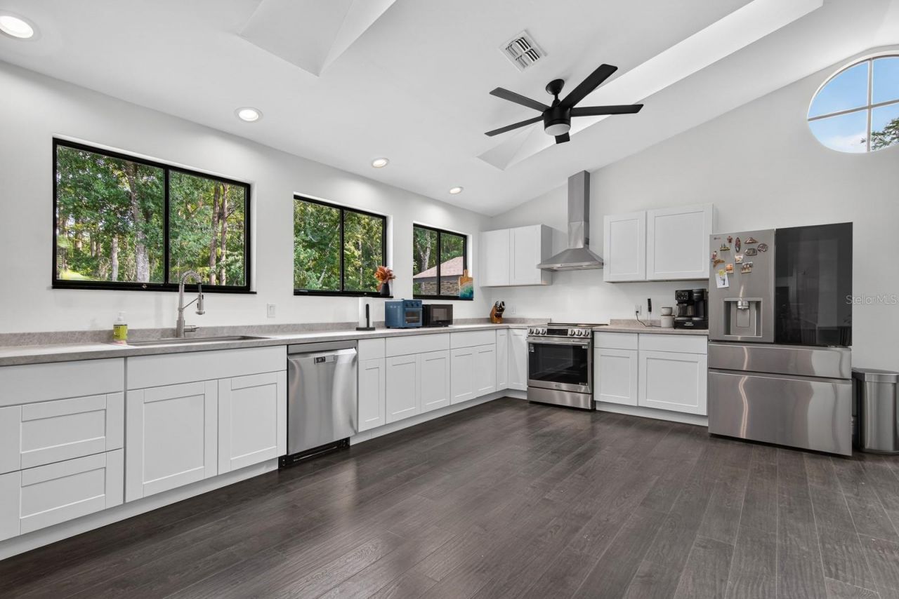 8900 Sharon Drive, New Port Richey, FL 34654 Photo