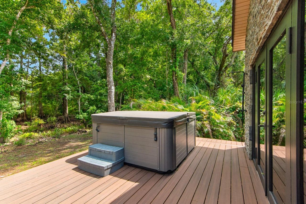 8900 Sharon Drive, New Port Richey, FL 34654 Photo