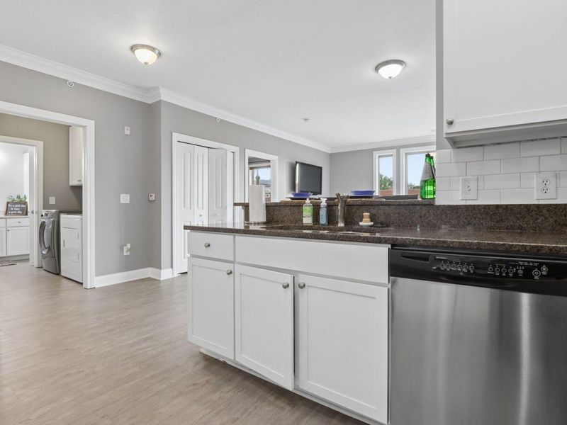925 Ingleside Avenue, Unit 307, Columbus, OH 43215 Photo 8