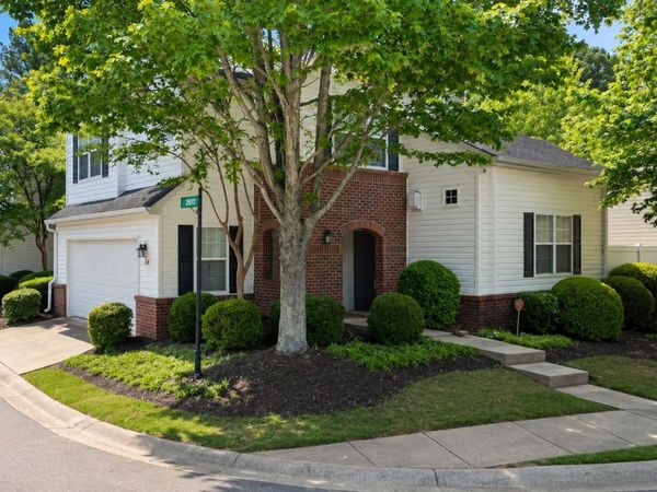 606 W Oaks Drive, Woodstock, GA 30188