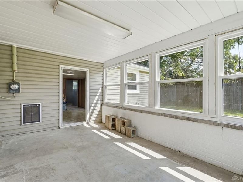 140 E Keller Street, Bradford, OH 45308 Photo 4