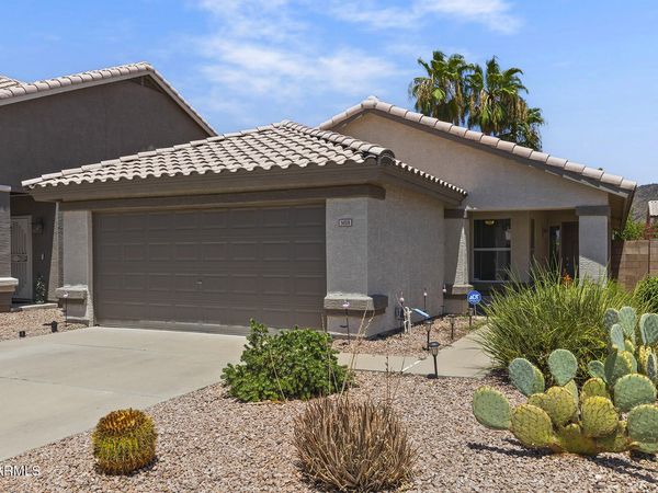 5018 W WIKIEUP Lane, Glendale, AZ 85308