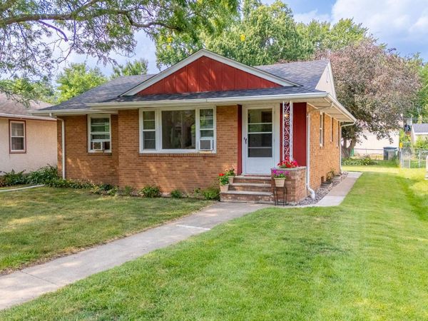 591 36th Avenue NE, Minneapolis, MN 55418