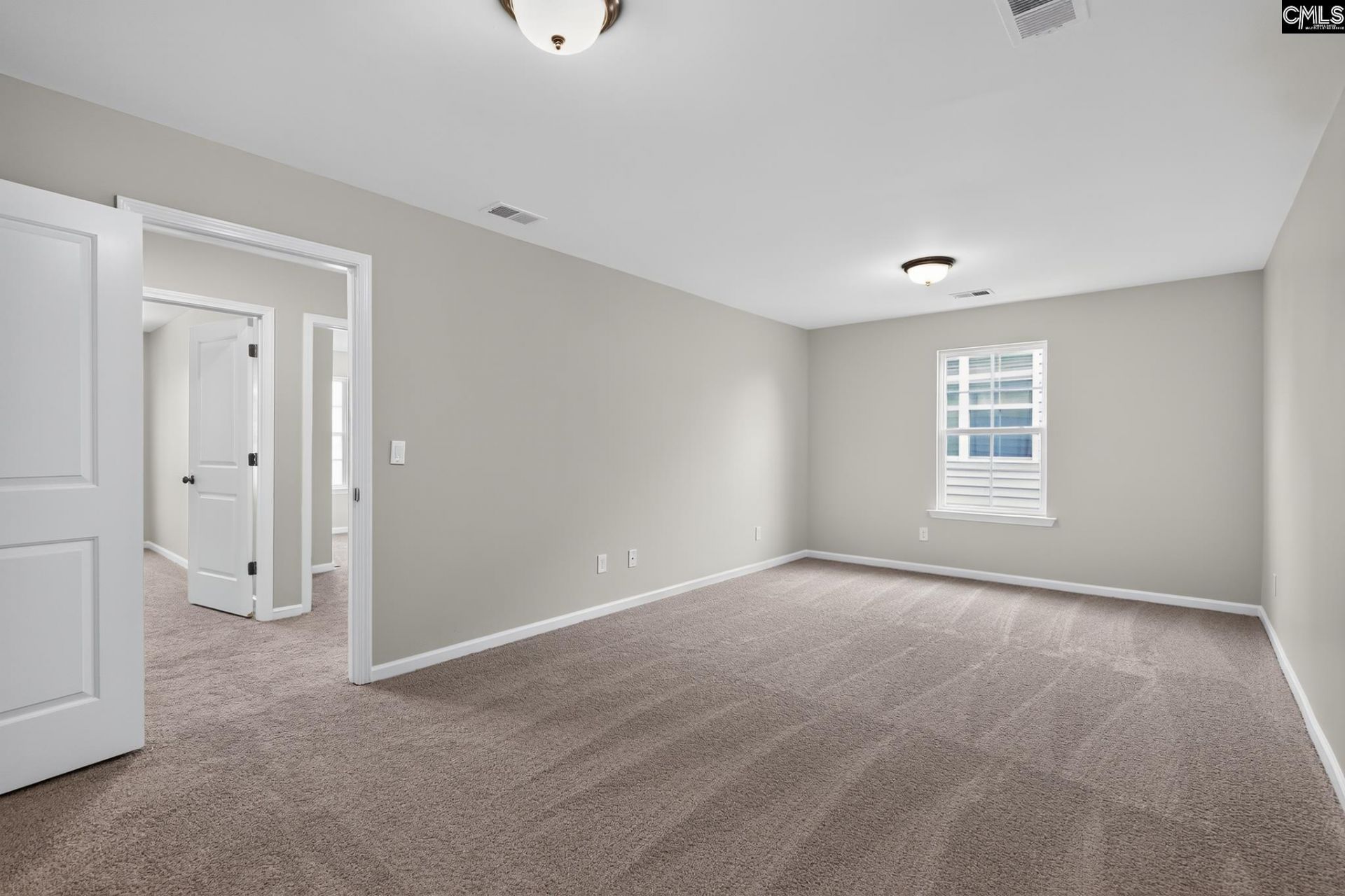 207 Aldergate Drive  Photo 16