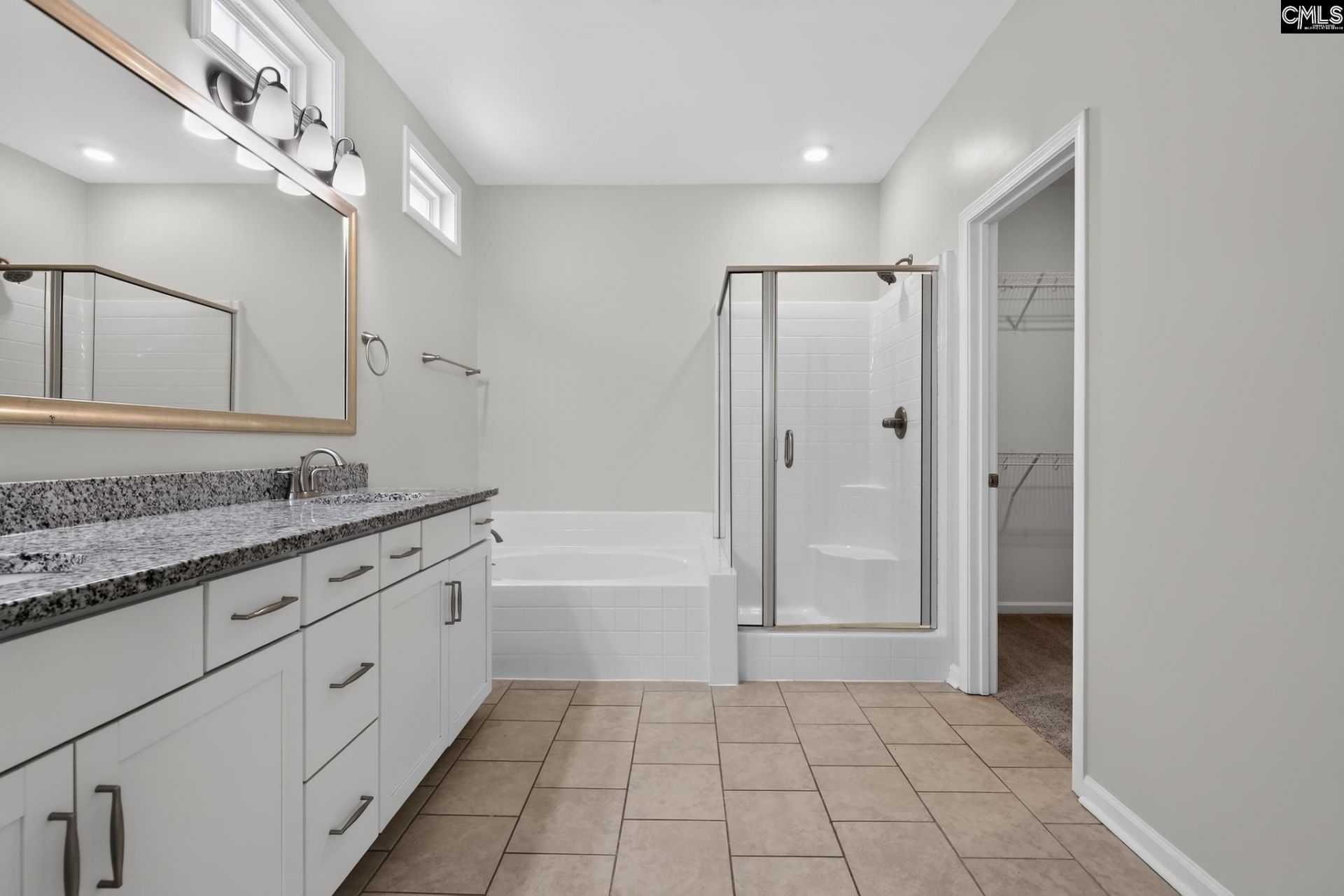 207 Aldergate Drive  Photo 18