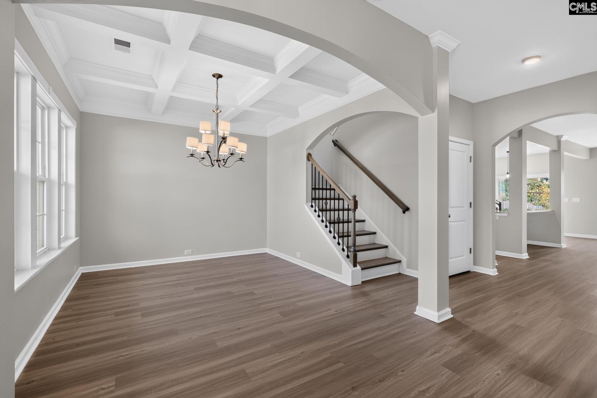 207 Aldergate Drive  Photo 9