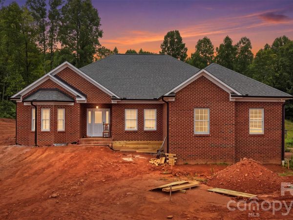 3242 Cornwell Drive, Morganton, NC 28655