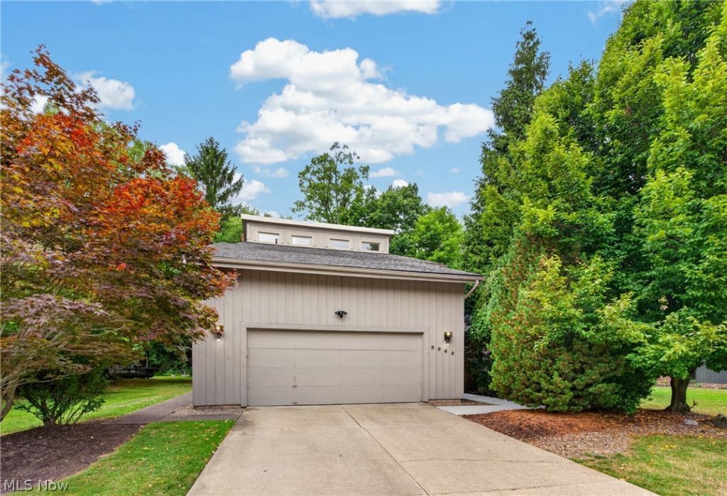 3960 Orangewood Drive , Orange, OH 44122 Main Photo