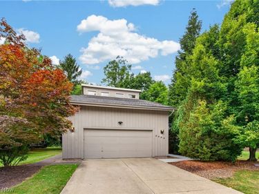 3960 Orangewood Drive , Orange, OH 44122