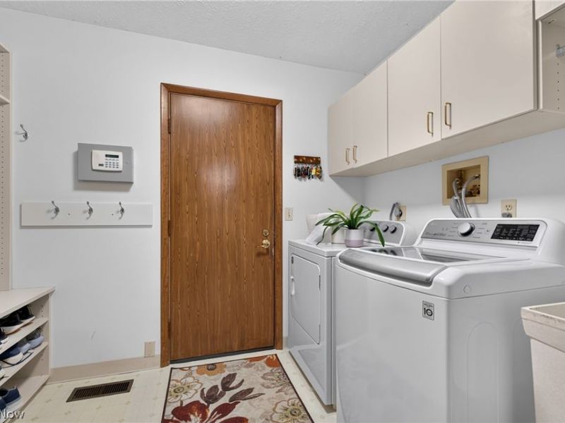 3960 Orangewood Drive , Orange, OH 44122 Photo 18