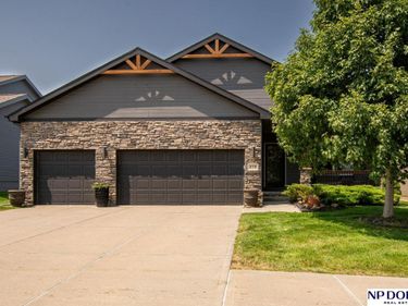 878 N HWS Cleveland Boulevard, Elkhorn, NE 68022