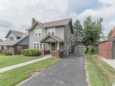 5628 Pierce Street, Omaha, NE 68106