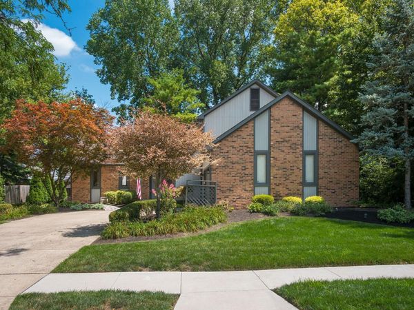 2318 Starleaf Lane, Columbus, OH 43235