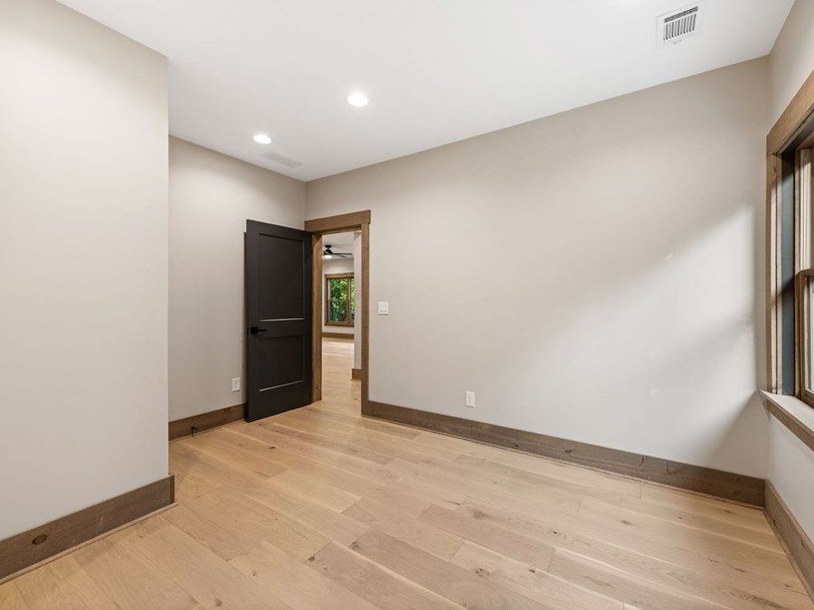 Property Image 87