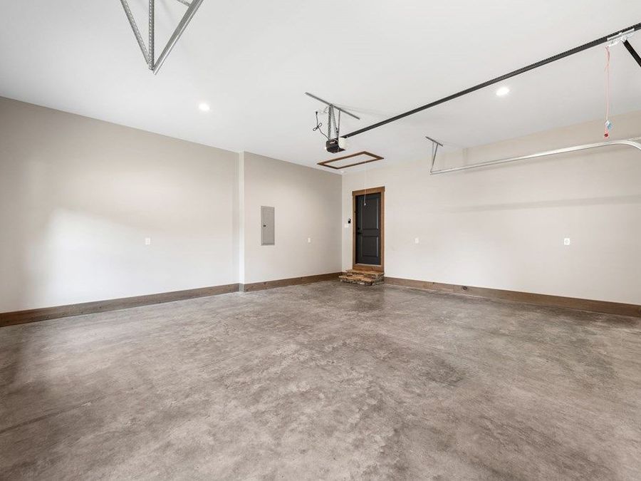 Property Image 94
