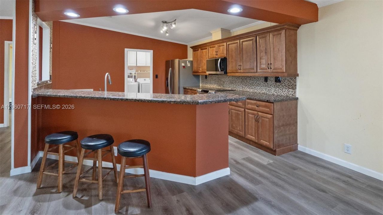 6515 Colonial Dr, Margate, FL 33063 Photo
