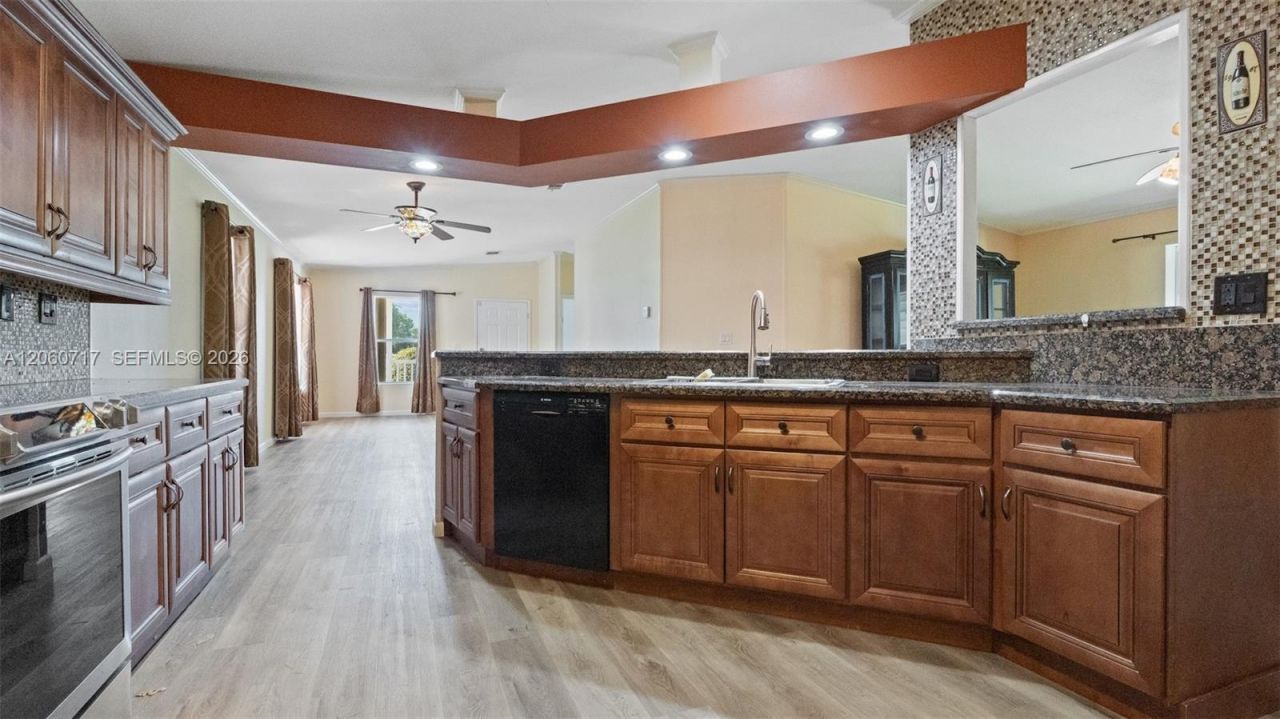 6515 Colonial Dr, Margate, FL 33063 Photo