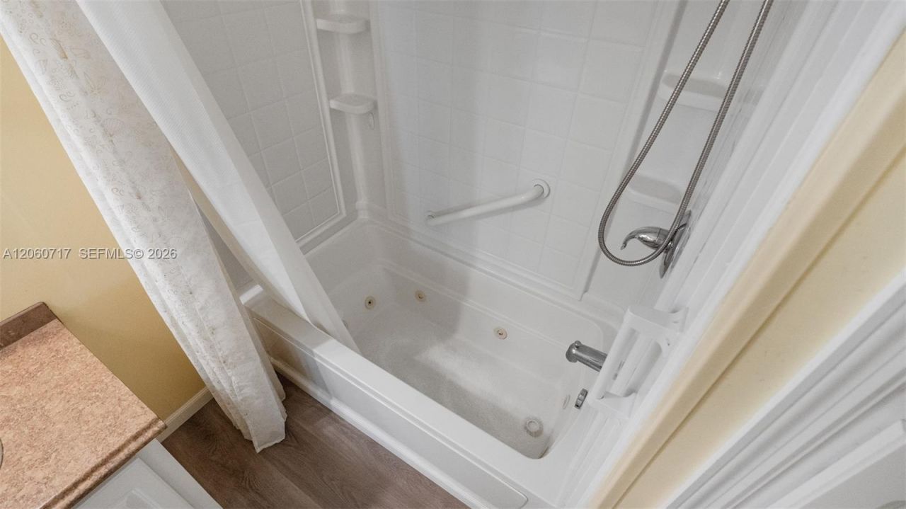 6515 Colonial Dr, Margate, FL 33063 Photo