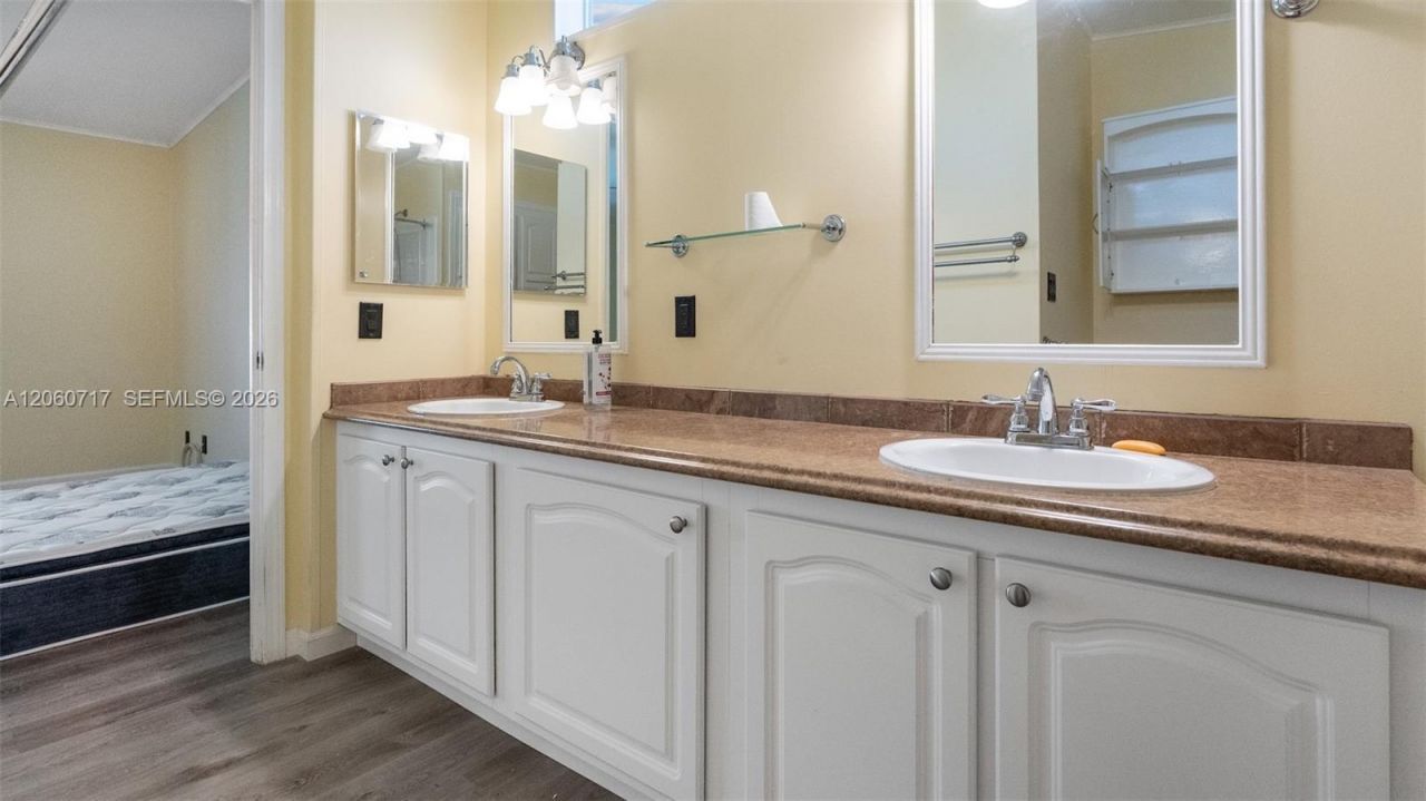 6515 Colonial Dr, Margate, FL 33063 Photo