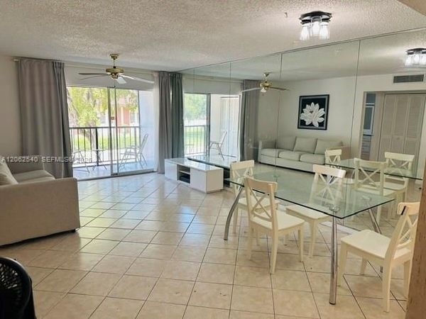 201 178th Dr, Unit 202, Sunny Isles Beach, FL 33160