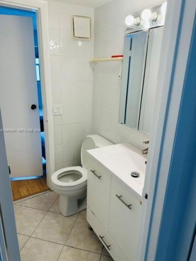 201 178th Dr, Unit 202, Sunny Isles Beach, FL 33160 Photo