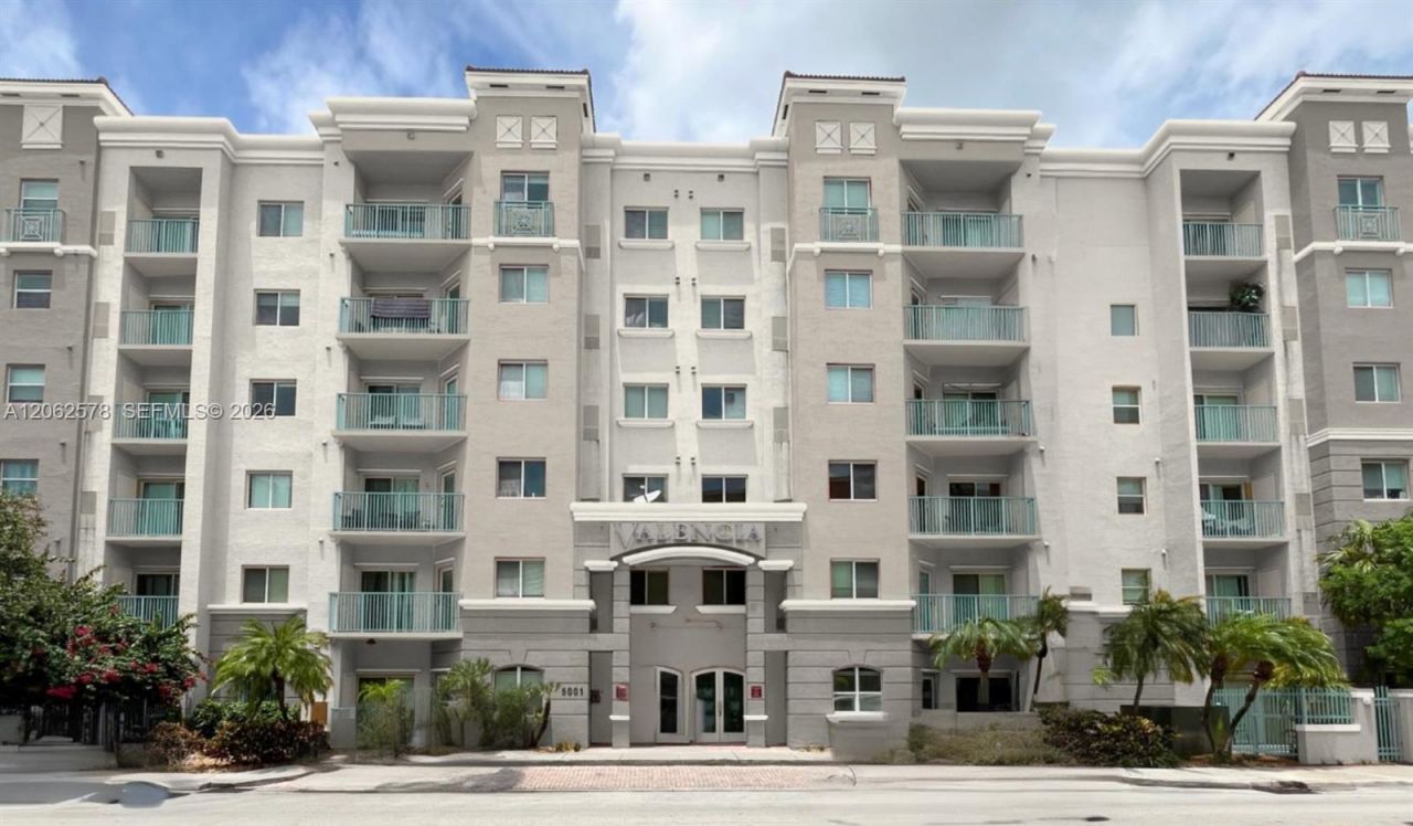 6001 SW 70th St, Unit 453, South Miami, FL 33143 Photo