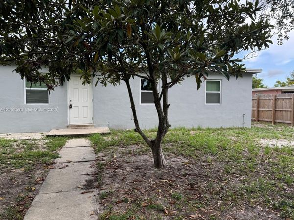 1701 NW 13th Ct , Fort Lauderdale, FL 33311