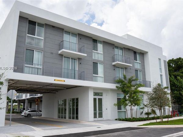 26720 Old Dixie Hwy, Unit 211, Homestead, FL 33032