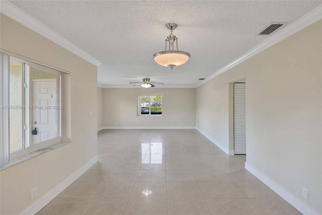 920 SW 28th St 1-2, Fort Lauderdale, FL 33315 Photo