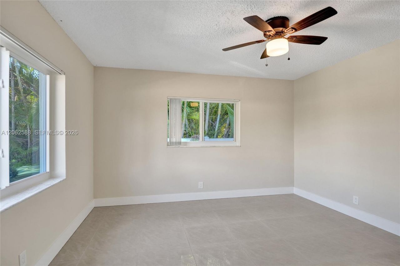 920 SW 28th St 1-2, Fort Lauderdale, FL 33315 Photo