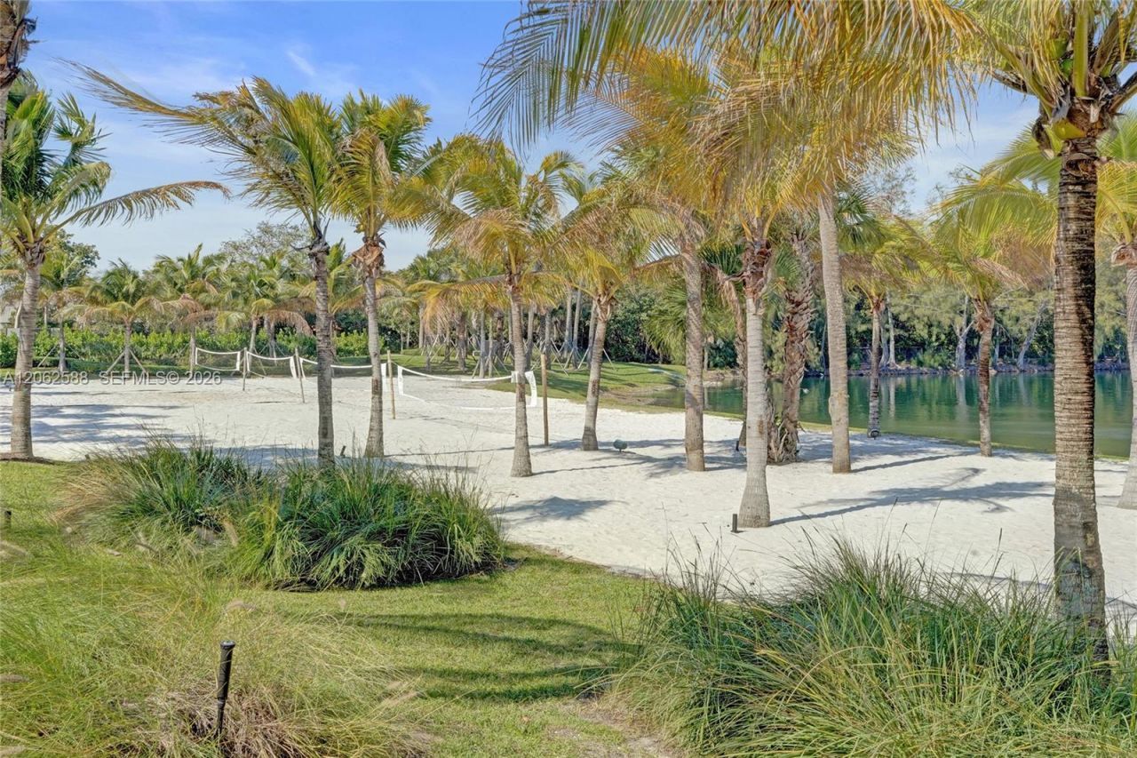 920 SW 28th St 1-2, Fort Lauderdale, FL 33315 Photo