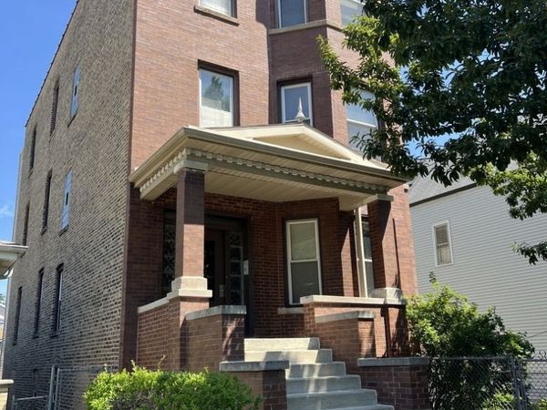 4822 W Berteau, Unit G, Chicago, IL 60641