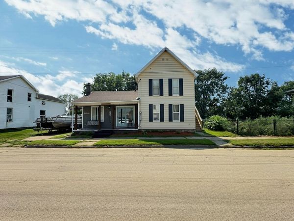 706 Pearl Street , Sabula, IA 52070