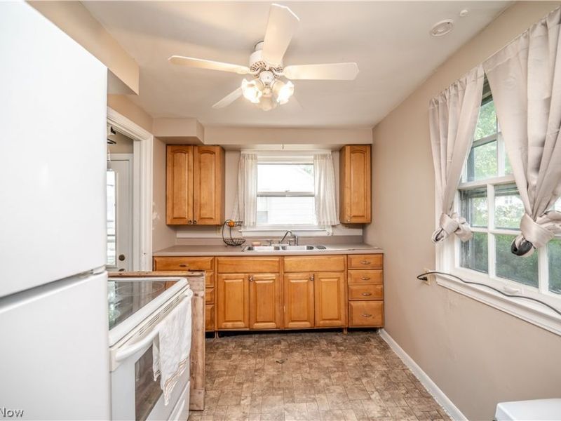 727 Meadowbrook Avenue SE, Warren, OH 44484 Photo 13