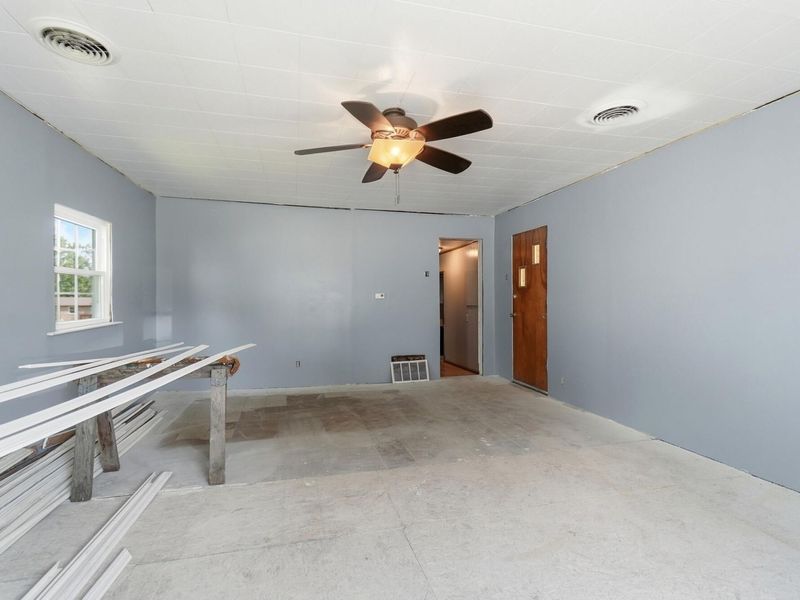 140 W Keller Street, Bradford, OH 45308 Photo 17
