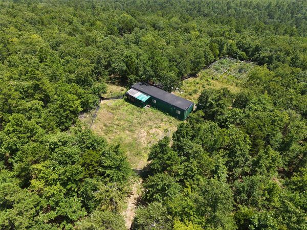 39981 Lloyd Lane , Wister, OK 74966