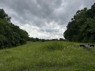 973 Coyote Ridge Road, Cadiz, KY 42211