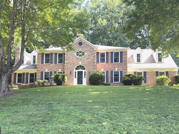 11560 HOLLY BRIAR LANE, GREAT FALLS, VA 22066