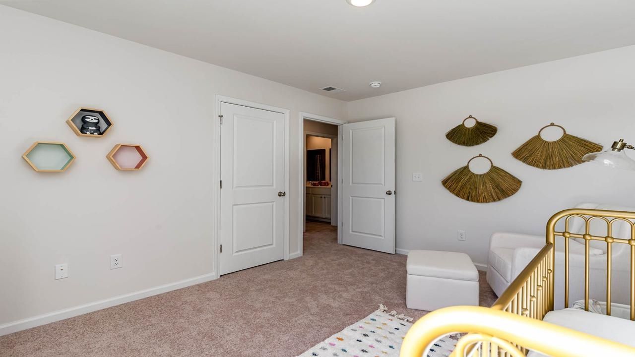 606 Strawberry Field Way  Photo 30