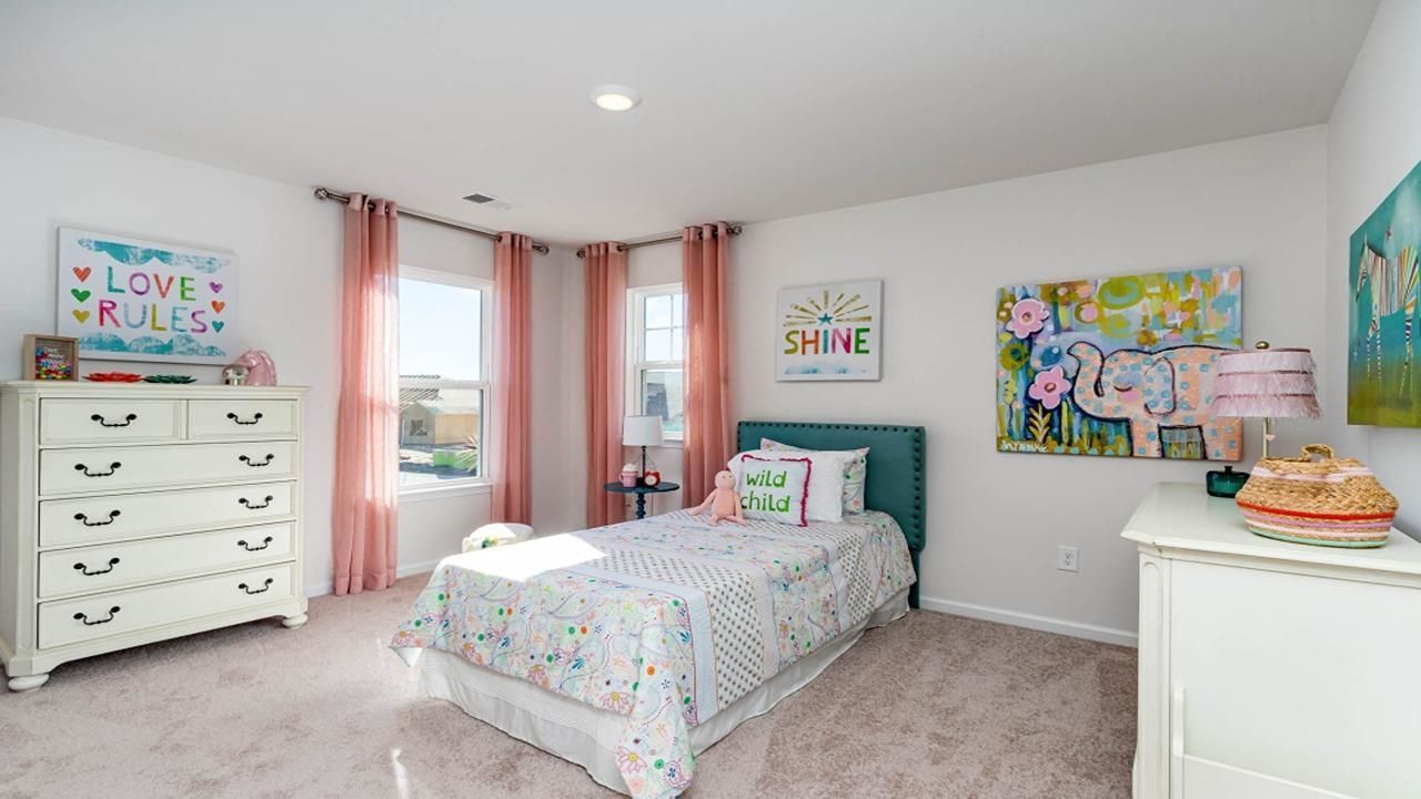 606 Strawberry Field Way  Photo 31