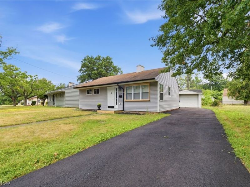 1975 Rookwood Road , Cleveland, OH 44112 Photo 24