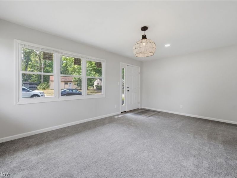 1975 Rookwood Road , Cleveland, OH 44112 Photo 7