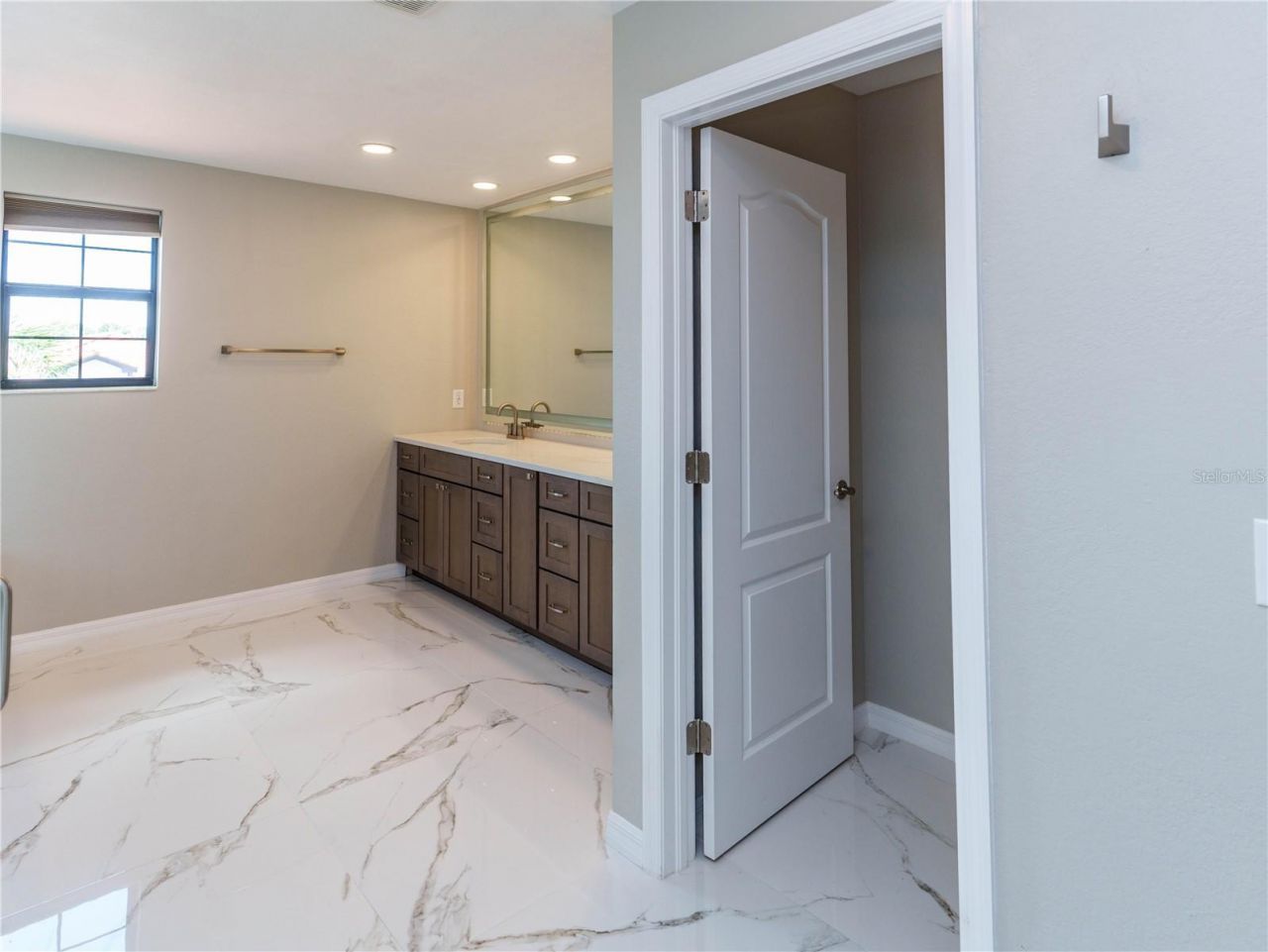 1588 Vizcaya Lane, Naples, FL 34113 Photo