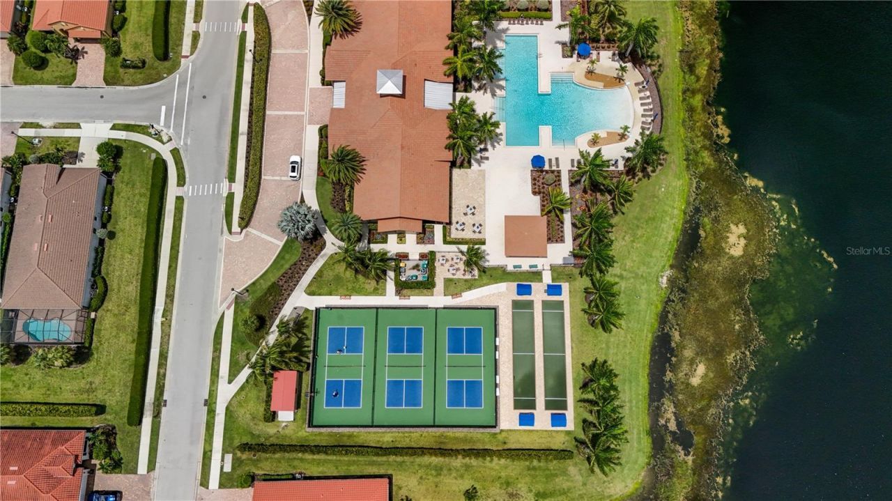 1588 Vizcaya Lane, Naples, FL 34113 Photo