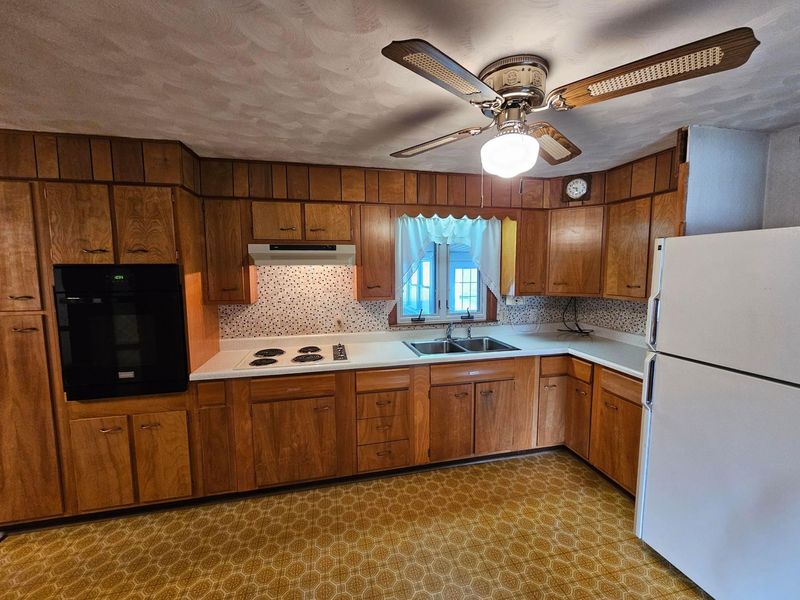 620 Warren Avenue , Washington Court House, OH 43160 Photo 10