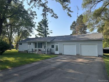 8059 E Mount Morris Road, Richfield Township, Mi 48463