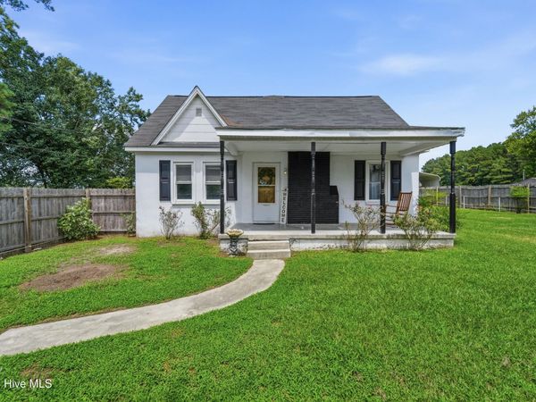 2195 S Nc 111 Highway S, Chinquapin, NC 28521