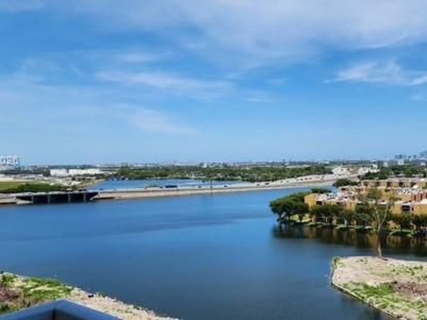 5077 NW 7 , Unit 1211, Miami, FL 33126