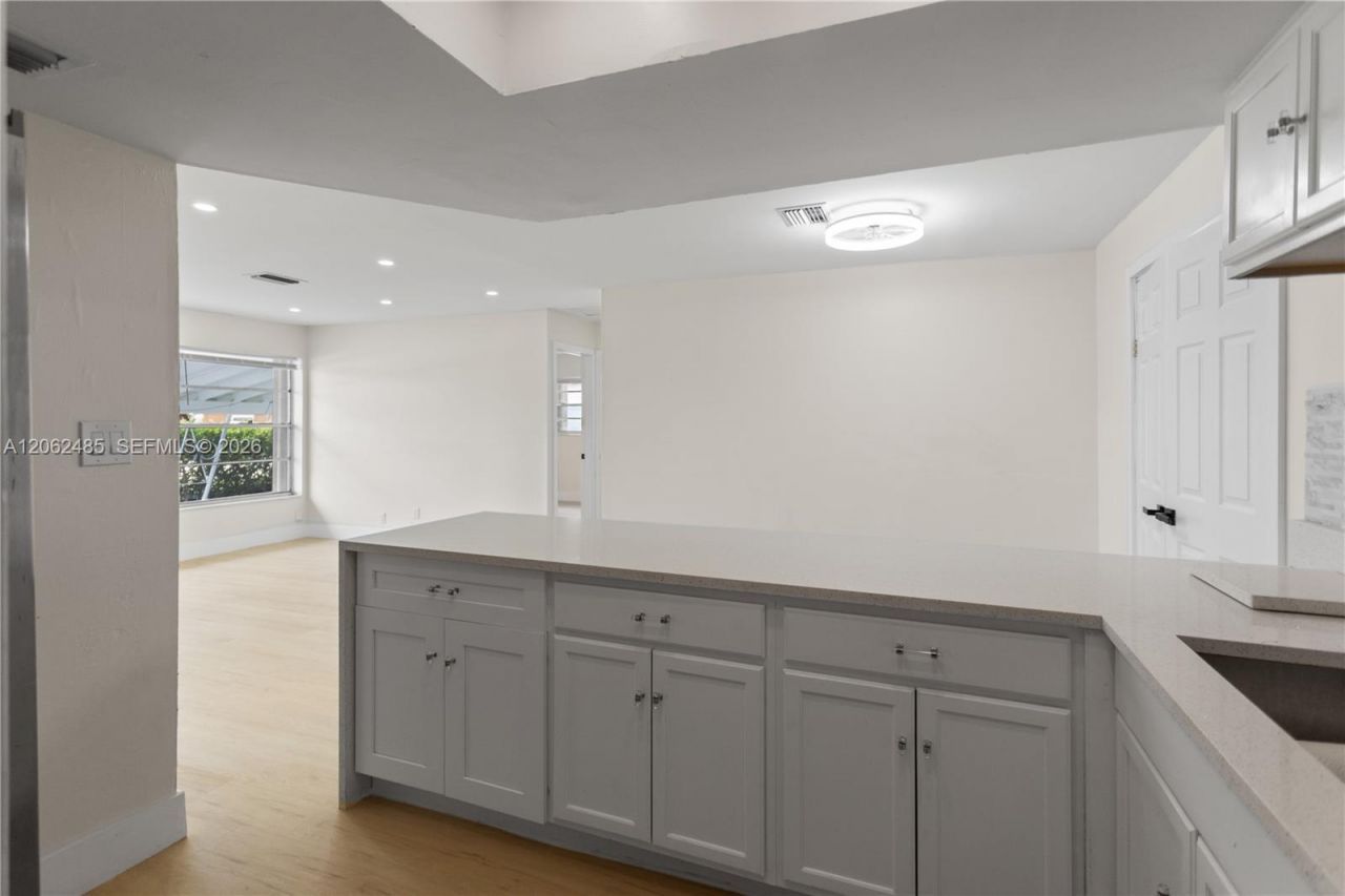 1000 NW 23rd Ter, Pompano Beach, FL 33069 Photo