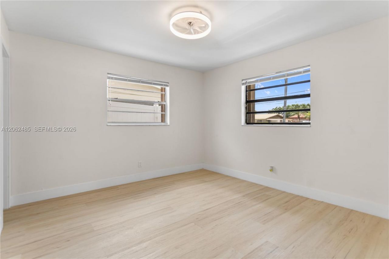 1000 NW 23rd Ter, Pompano Beach, FL 33069 Photo